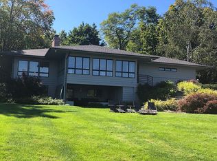 1438 Hillsboro Ave SE, Grand Rapids, MI 49546
