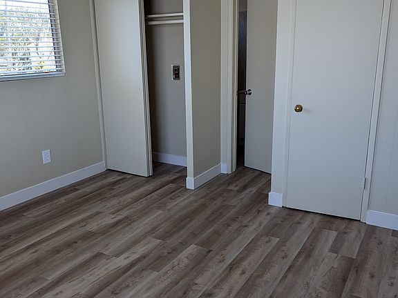 2nd image of 4810 Santa Cruz Ave