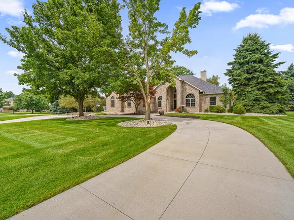 6112 Riverview Dr, Jackson, MI 49203