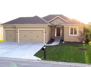 544 Sycamore Rd, Greenwood, MO 64034