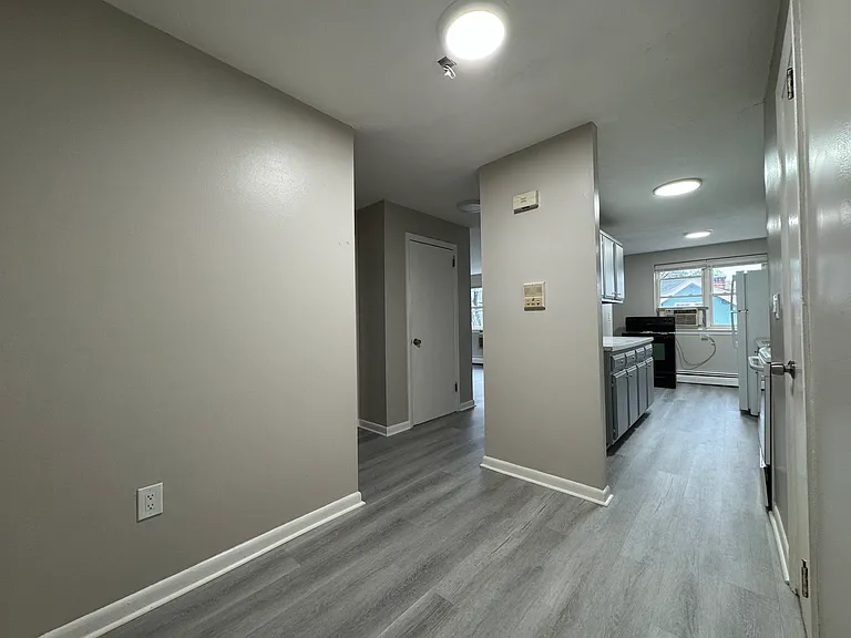 256-D3 S Marshall St #D3 — Photo 5