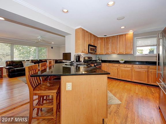 5th image of 9518 Milstead Dr