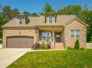 724 Soaring Eagle Cir, Hixson, TN 37343