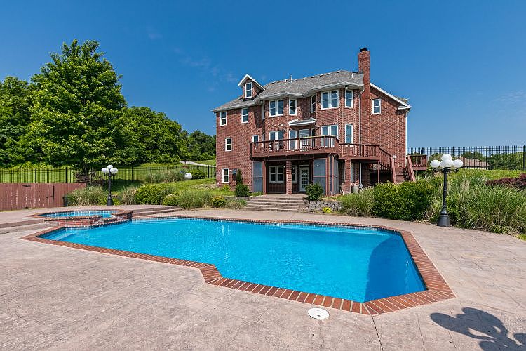1st image of 78 Pebble Beach Rd