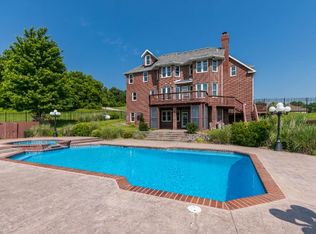 78 Pebble Beach Rd, Clever, MO 65631