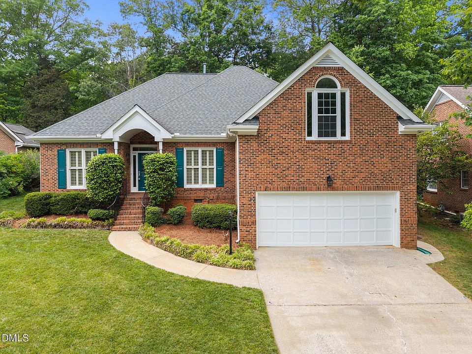 1st image of 101 Coventry Ln