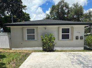 2187 NW 41st St, Miami, FL 33142