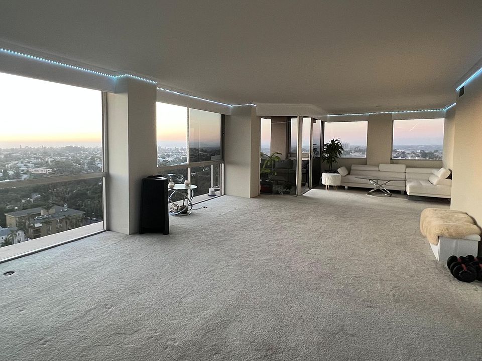 Open spaces, unobstructed views, privacy, and more. Add'l furnishings not pictured are also available.