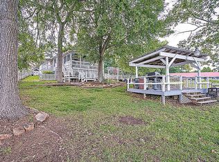 1107 Lakeshore Dr, Cross Hill, SC 29332