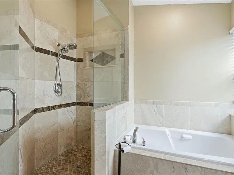 349 Fountainview Cir — Photo 19