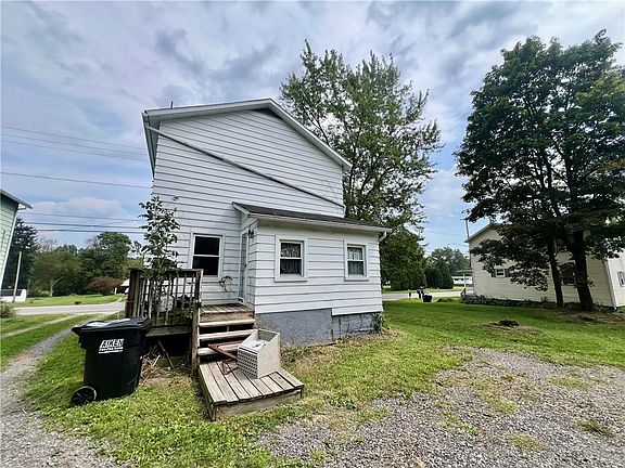 2nd image of 3019 Mercer Rd