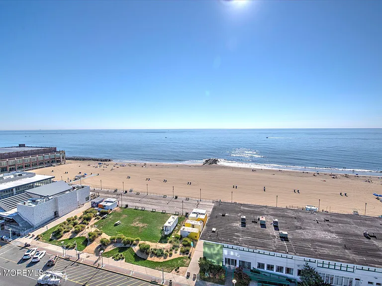1101 Ocean Ave #1102 — Photo 37