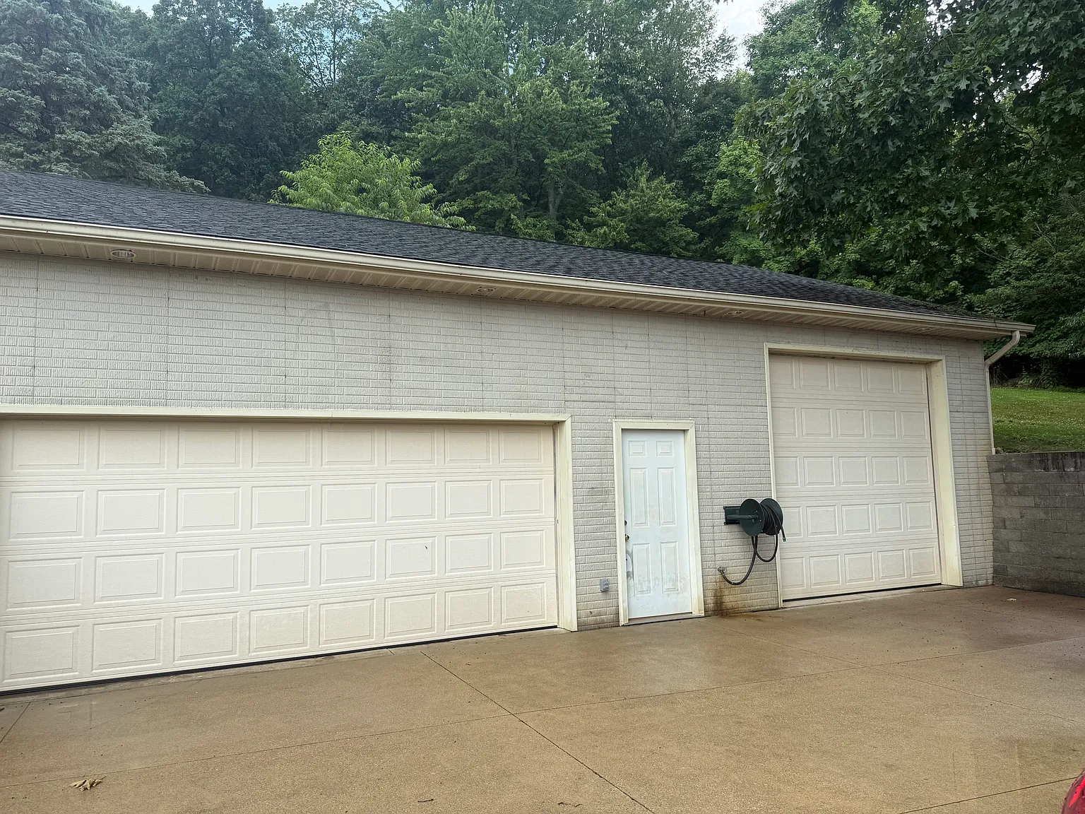 3 bed, 2020 sqft, $2,100 — Photo 3
