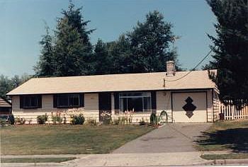 1st image of 4913 190th St SW