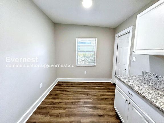 3rd image of 1308 Melrose Ave S