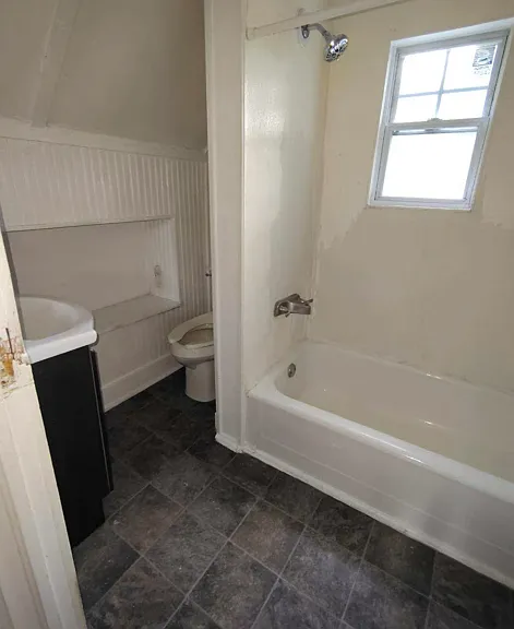132 S Benton St #A — Photo 5