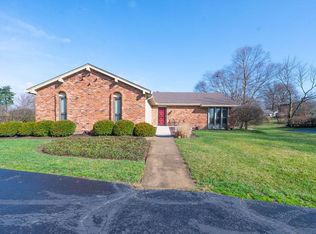 7294 Timberknoll Dr, Cincinnati, OH 45242