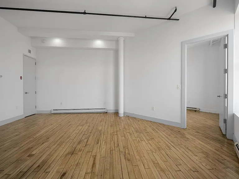 1381 Myrtle Ave #2E — Photo 3