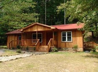 370 Edwin Blevins Rd, Lansing, NC 28643