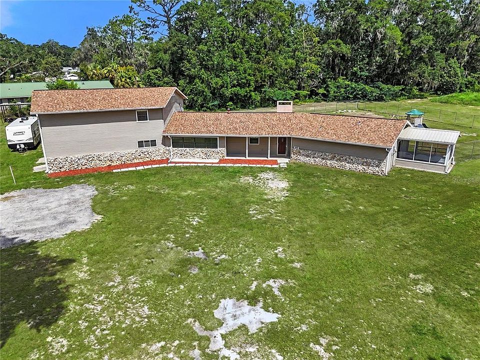 1st image of 2809 NE 49th St