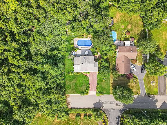 5th image of 196 Bayview Dr