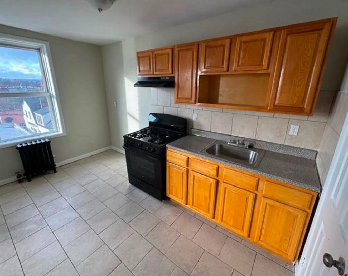 Studio, $1,395 — Photo 2