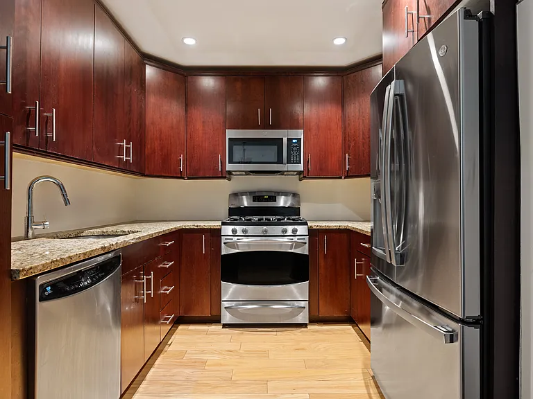 52 Dean St #4E — Photo 7