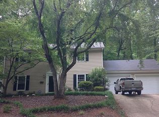 3201 Kinnamon Rd, Winston Salem, NC 27104