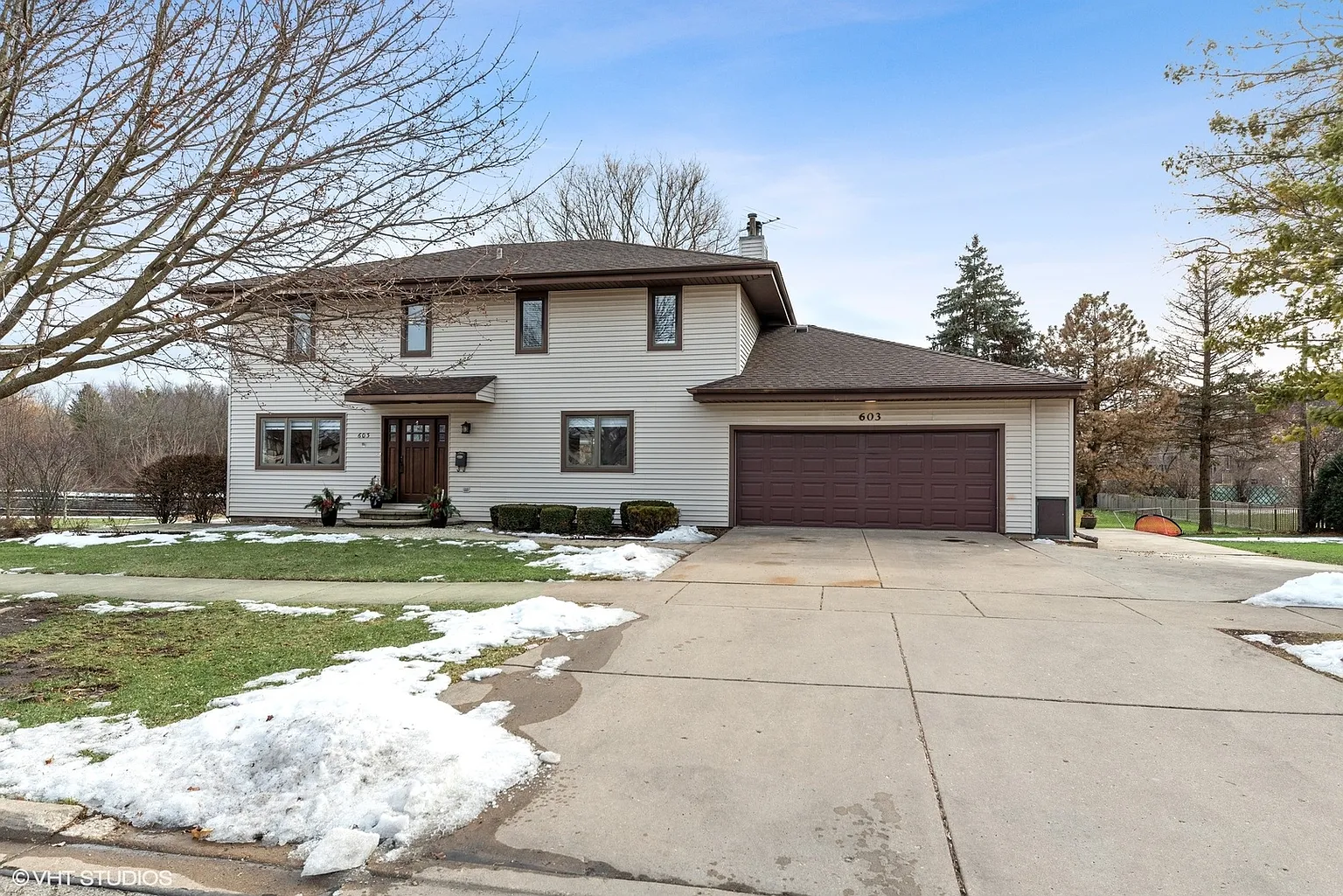 603 W Ladd St photo 1