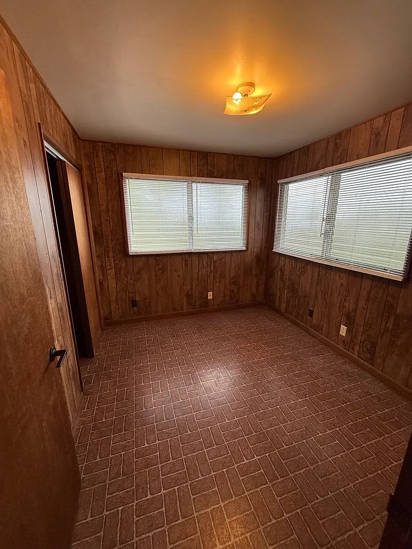 L166 — Photo 4