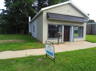 118 W Maple St, Wayland, MI 49348