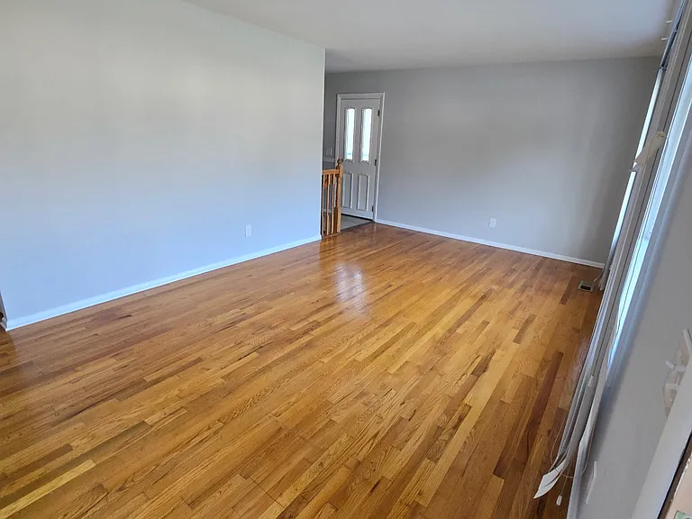306 Holly Manor Rd — Photo 5