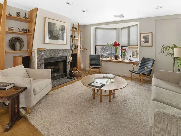 27-37 Chestnut St #207, Charlestown, MA 02129