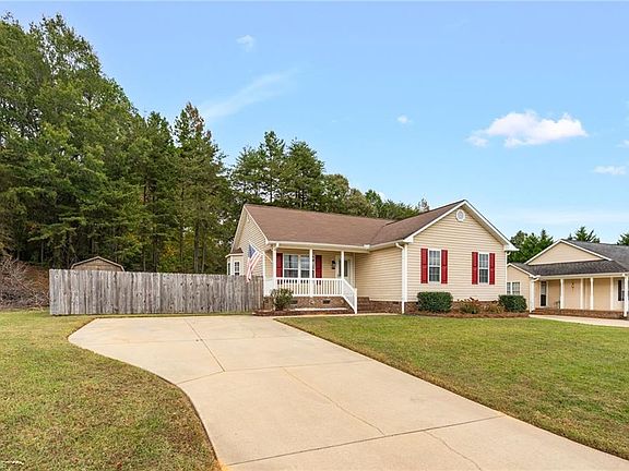 4th image of 1349 Durham Meadows Dr