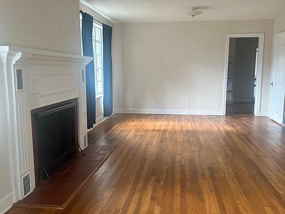 2nd image of 275 S Sycamore Ave