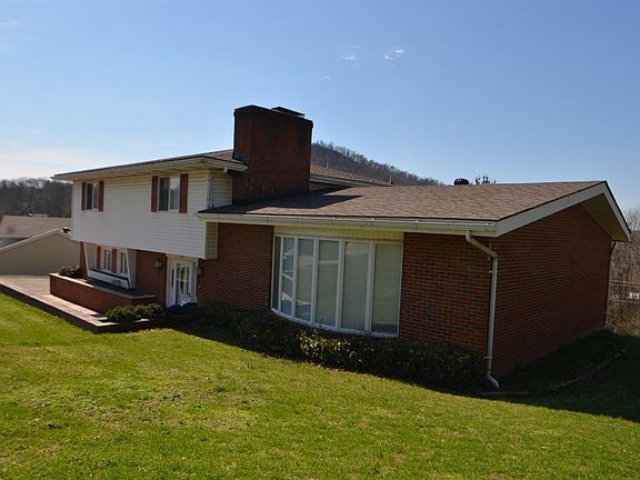 4th image of 95 Meade Dr