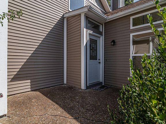 5th image of 114 Shawn Drive