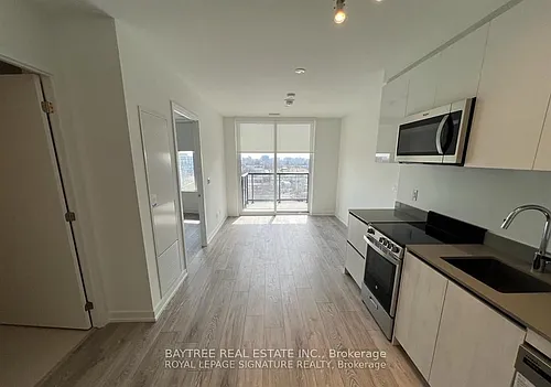 3100 Keele St Photo 1