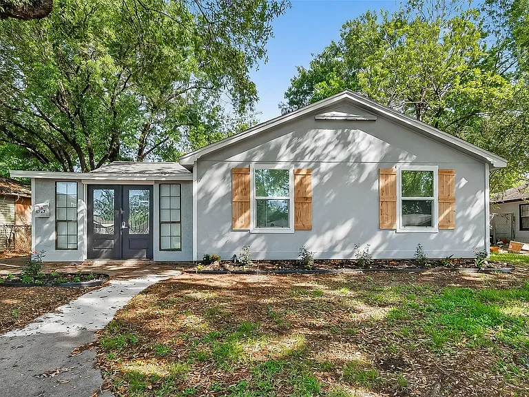 4727 Arvilla Ln — Photo 1