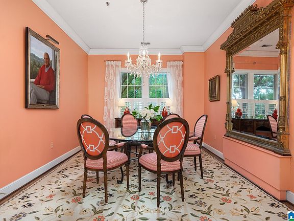 4th image of 516 Olde English Ln #516