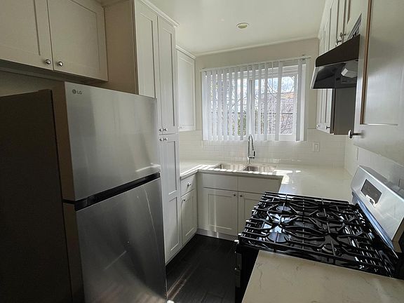 2nd image of 8542 Saturn St #1