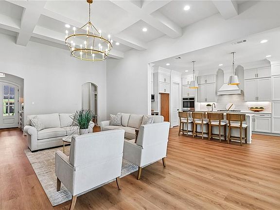 4th image of 4232 Cypress Point Dr