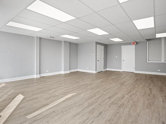 5th image of 6110 W 26th St