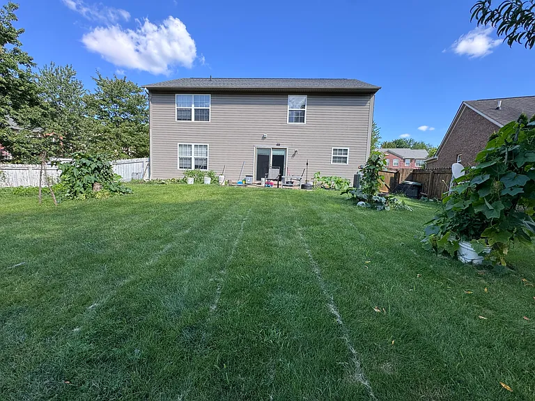 2101 Sovereign Ln — Photo 4