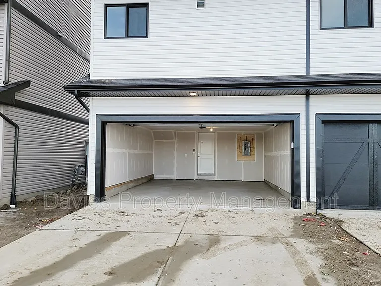 1083 Cy Becker Rd NW — Photo 17