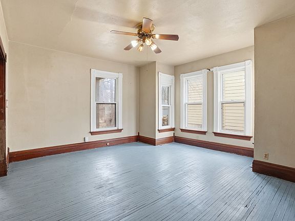 5th image of 903 44th St