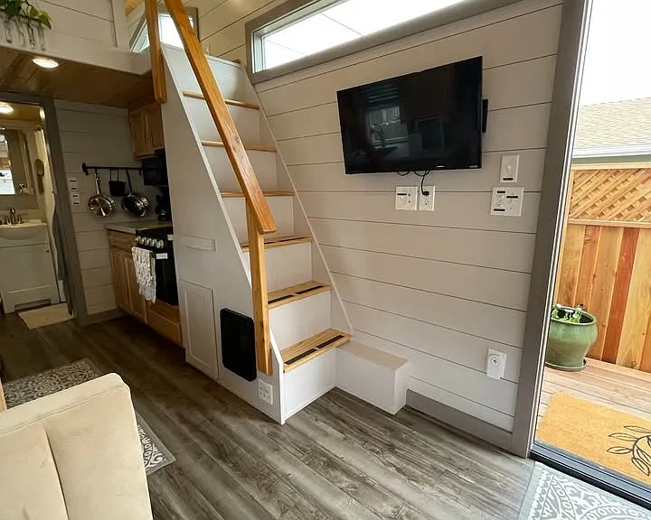 Carmella Dr — Photo 8