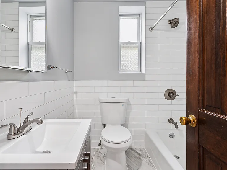 376 6th Ave #2 — Photo 7