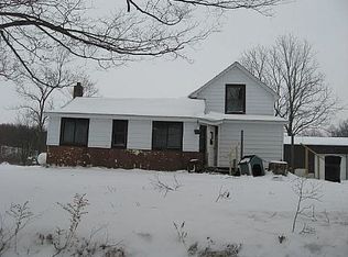 5967 E Center Rd, Hastings, MI 49058