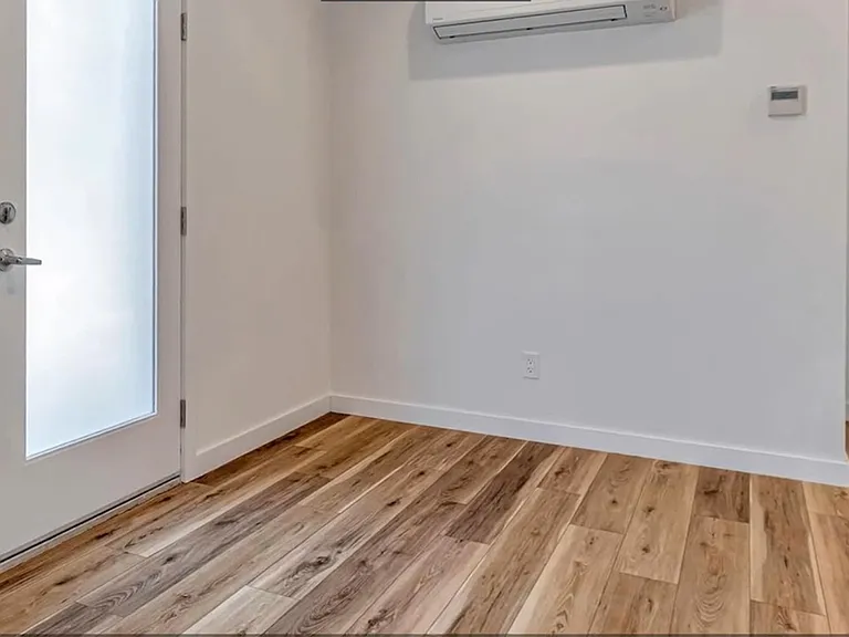 1208 Olive Ave — Photo 3